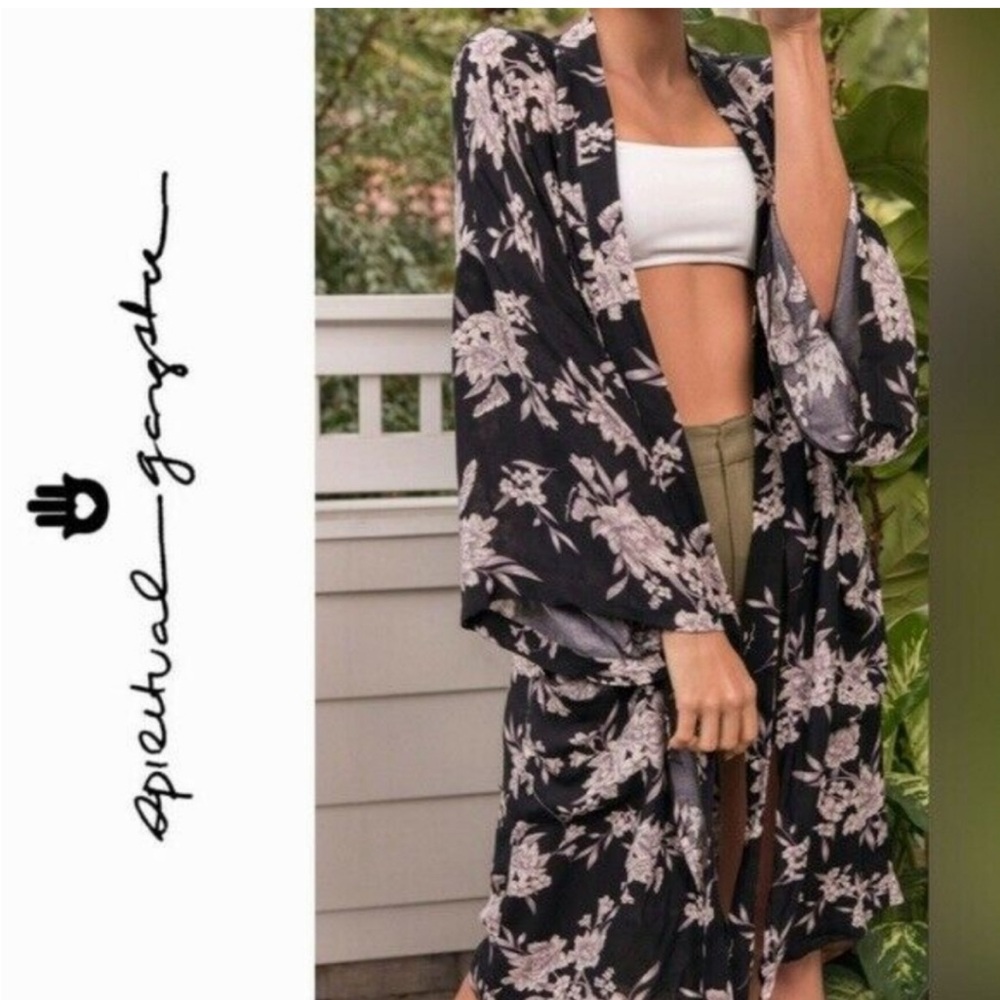 Spiritual Gangster Black floral kimono